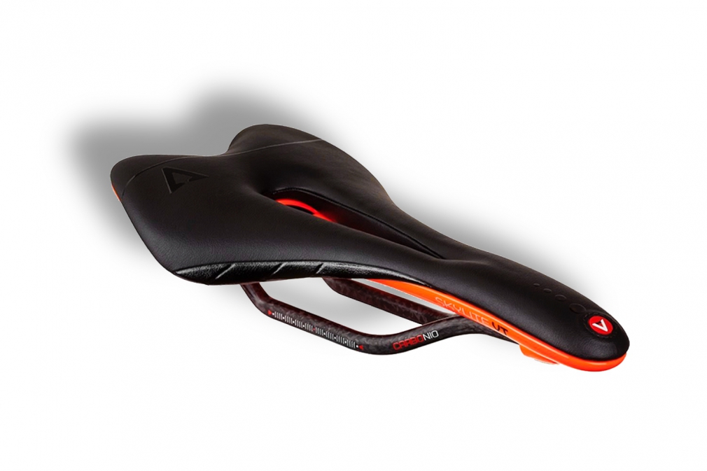 Велосипедное седло Astute SKY LITE FLUO VT (чёрное/оранжевое)