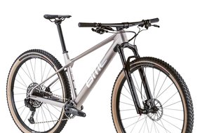Велосипед BMC TWOSTROKE 01 THREE (бежевый/серебристый) SRAM GX Eagle DT Swiss X 1900 (2023)