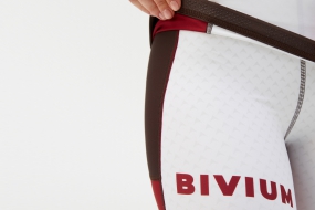 Костюм BIVIUM ЭНЕРГИЯ 2.0 ЖЕНСКИЙ (белый/бордовый)