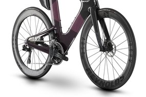 Велосипед FELT IAx ADVANCED Astral SHIMANO 105 DI2 12S REYNOLDS AR58/62 DB (2025)