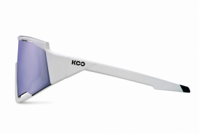Очки солнцезащитные KOO SPECTRO (белые / зеркальные серебристые)