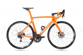 Шоссейный велосипед Pinarello GAN DISK Shimano ULTEGRA R8020 Mavic AKSIUM DB (2019)