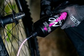 Герметик для шин MUC-OFF NO PUNCTURE HASSLE (1000 мл)