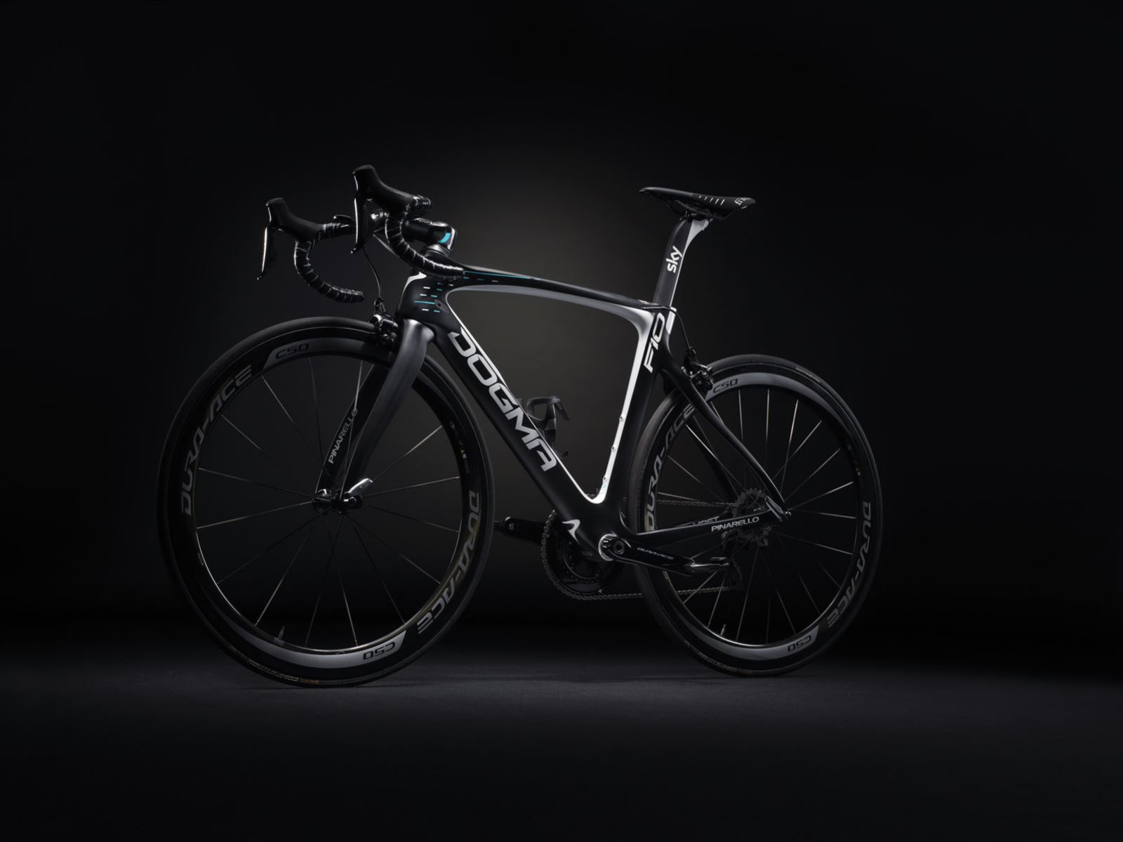 Шоссейный велосипед Pinarello DOGMA F10 Shimano DURA-ACE R9150 Di2 Fulcrum RACING ZERO (2021)